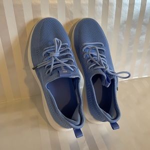 Lamincoa Blue Breathable Sneakers Size 6.5